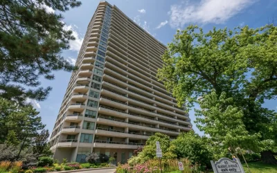 50 Quebec Ave – YCC 323